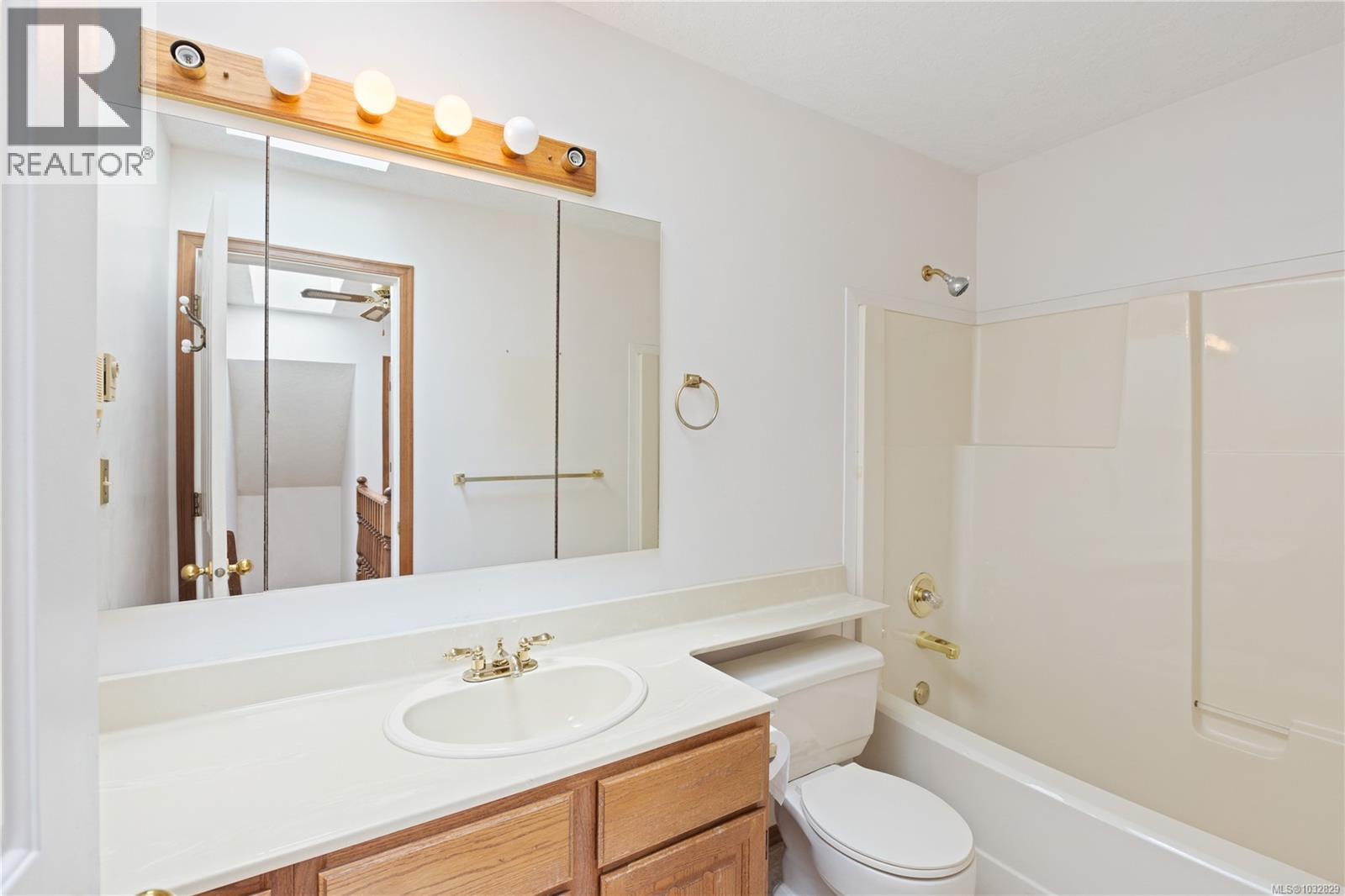 1753 Mayneview Terr, North Saanich, British Columbia  V8L 4L5 - Photo 33 - 1032829