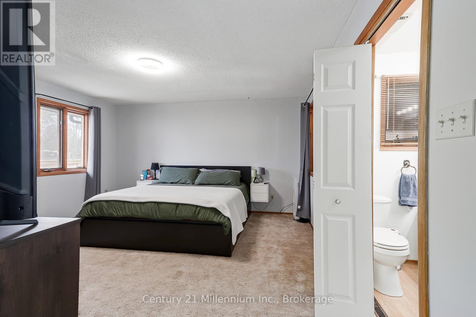 213 Jane Street, Clearview, Ontario  L0M 1S0 - Photo 27 - S12877204