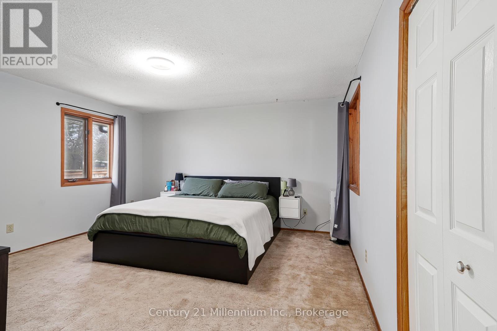 213 Jane Street, Clearview, Ontario  L0M 1S0 - Photo 28 - S12877204