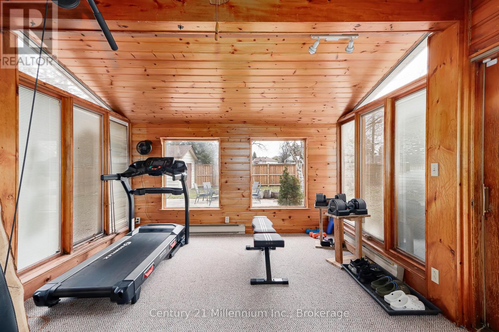 213 Jane Street, Clearview, Ontario  L0M 1S0 - Photo 33 - S12877204