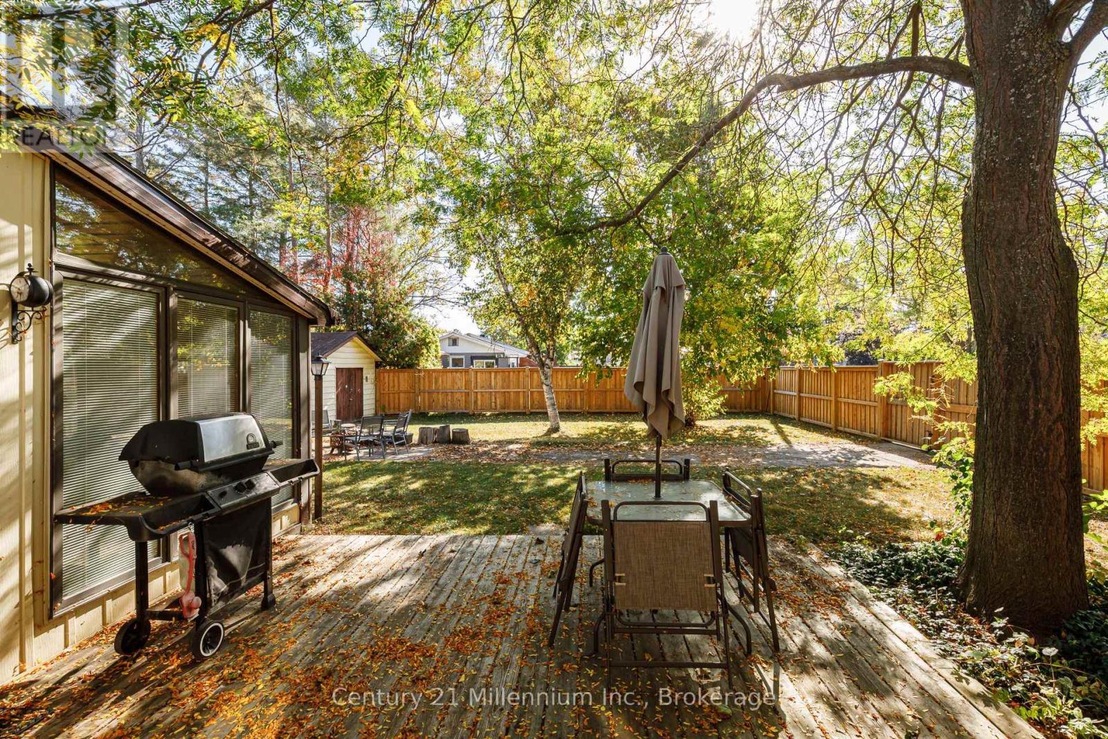 213 Jane Street, Clearview, Ontario  L0M 1S0 - Photo 36 - S12877204