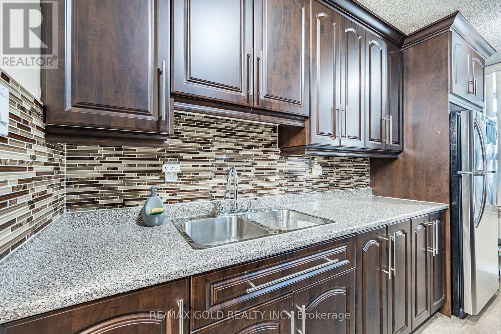 404 - 18 Knightsbridge Road, Brampton, Ontario  L6T 3X5 - Photo 22 - W13030614