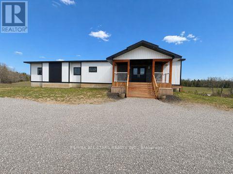 1062 Northline Road, Kawartha Lakes, Ontario  K0M 1N0 - Photo 1 - X12888512