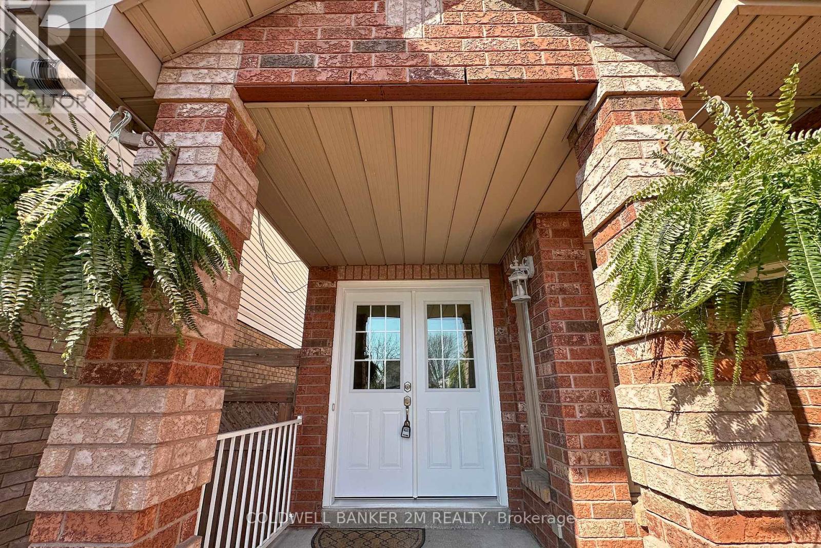 24 Mallory Street, Clarington, Ontario  L1E 2B4 - Photo 4 - E13033926