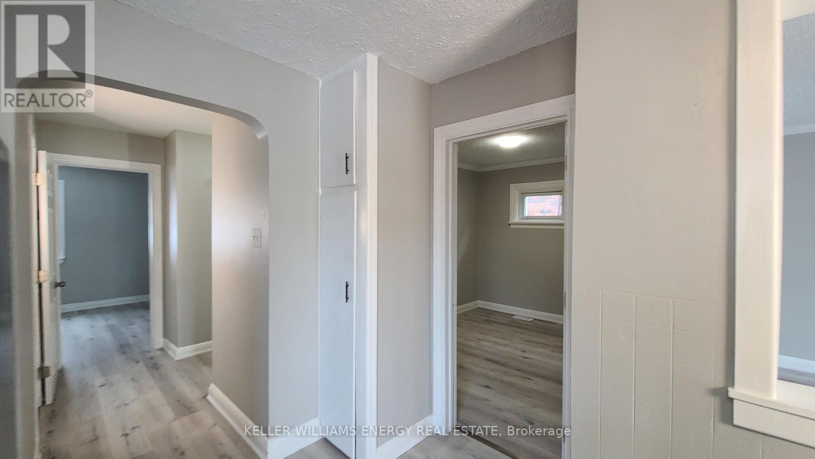 Upper - 201 Celina Street, Oshawa, Ontario  L1H 4N7 - Photo 11 - E13033948