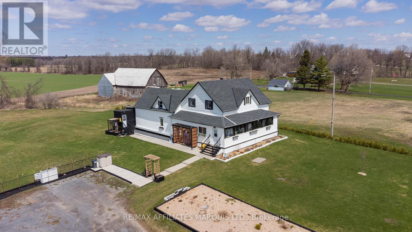 18753 County 19 Road, South Glengarry, Ontario  K0C 2J0 - Photo 1 - X13034014