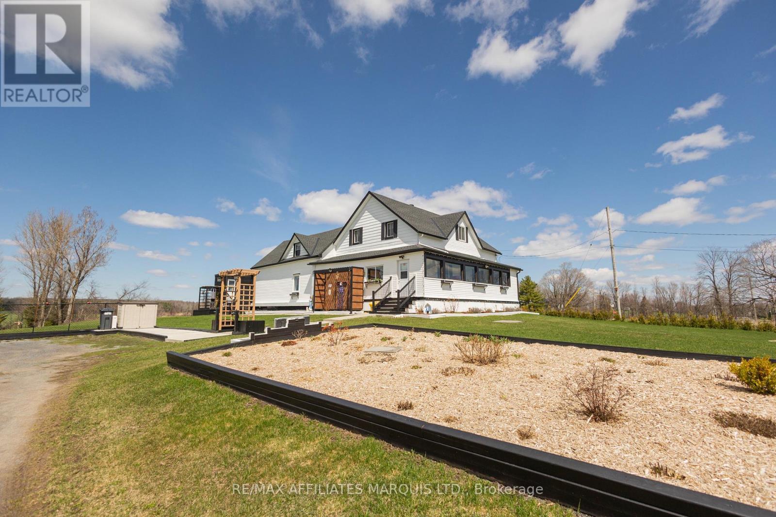 18753 County 19 Road, South Glengarry, Ontario  K0C 2J0 - Photo 2 - X13034014