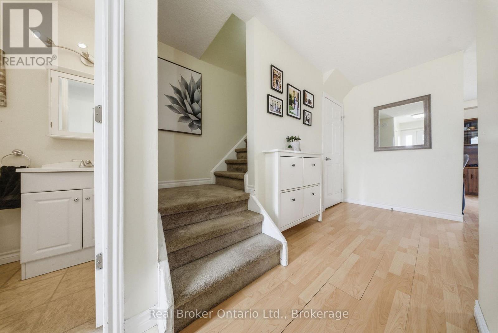 41 - 32 Mowat Boulevard, Kitchener, Ontario  N2E 1X4 - Photo 4 - X13033894