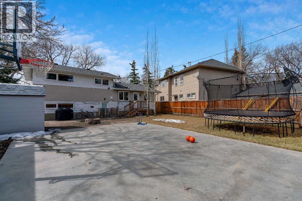 3116 Brentwood Boulevard NW, Calgary, Alberta  T2L 1J8 - Photo 26 - A2301479