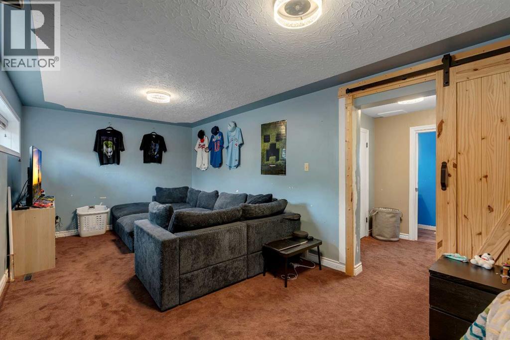 3116 Brentwood Boulevard NW, Calgary, Alberta  T2L 1J8 - Photo 20 - A2301479