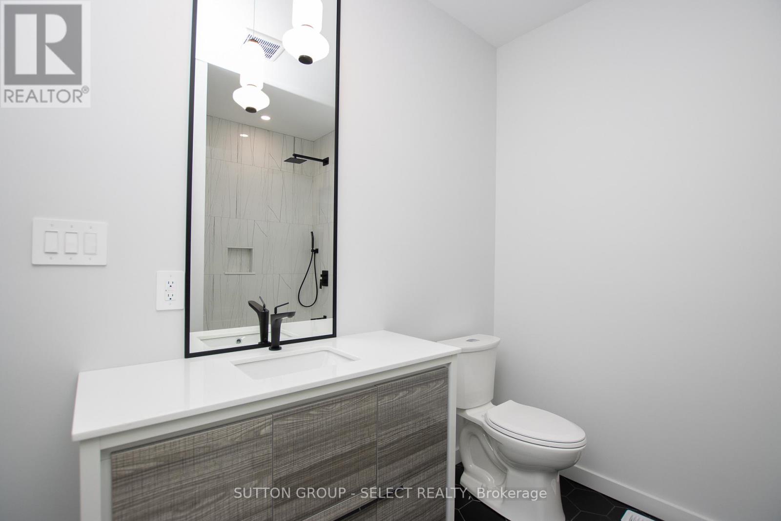 99 Optimist Drive, Southwold, Ontario  N5P 0G4 - Photo 21 - X13033974