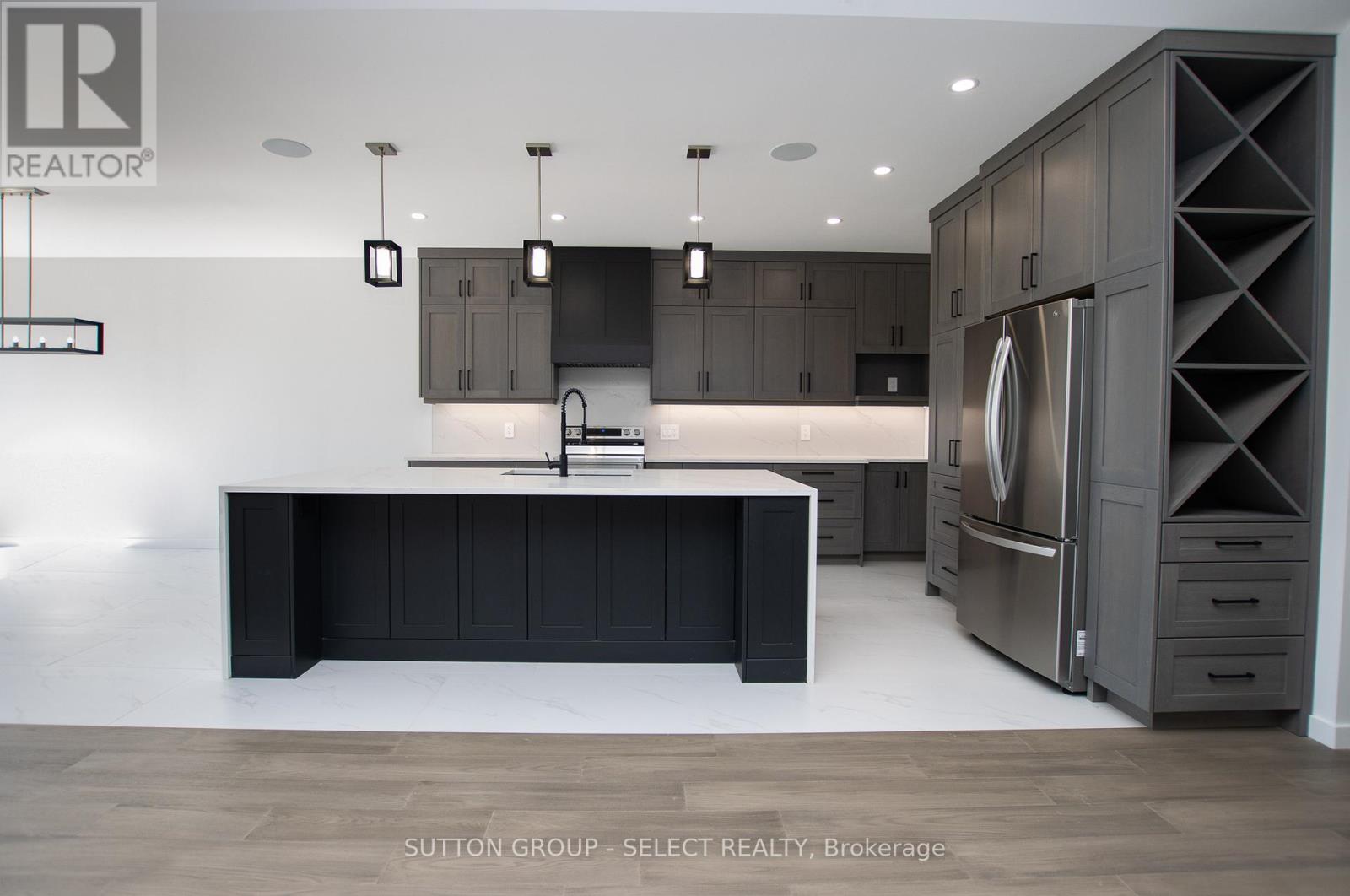 99 Optimist Drive, Southwold, Ontario  N5P 0G4 - Photo 9 - X13033974