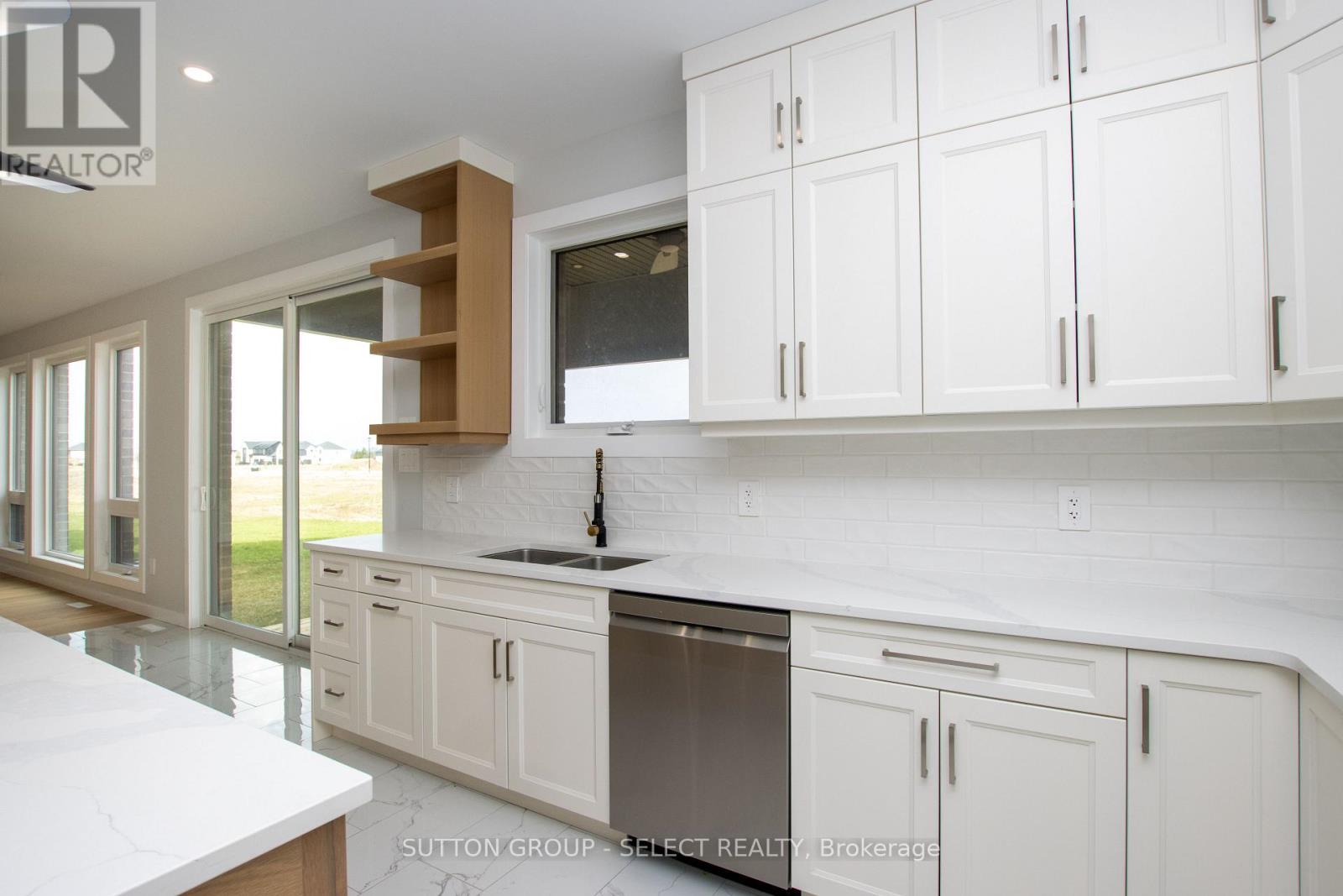 88 Optimist Drive, Southwold, Ontario  N5P 3T2 - Photo 12 - X13033988