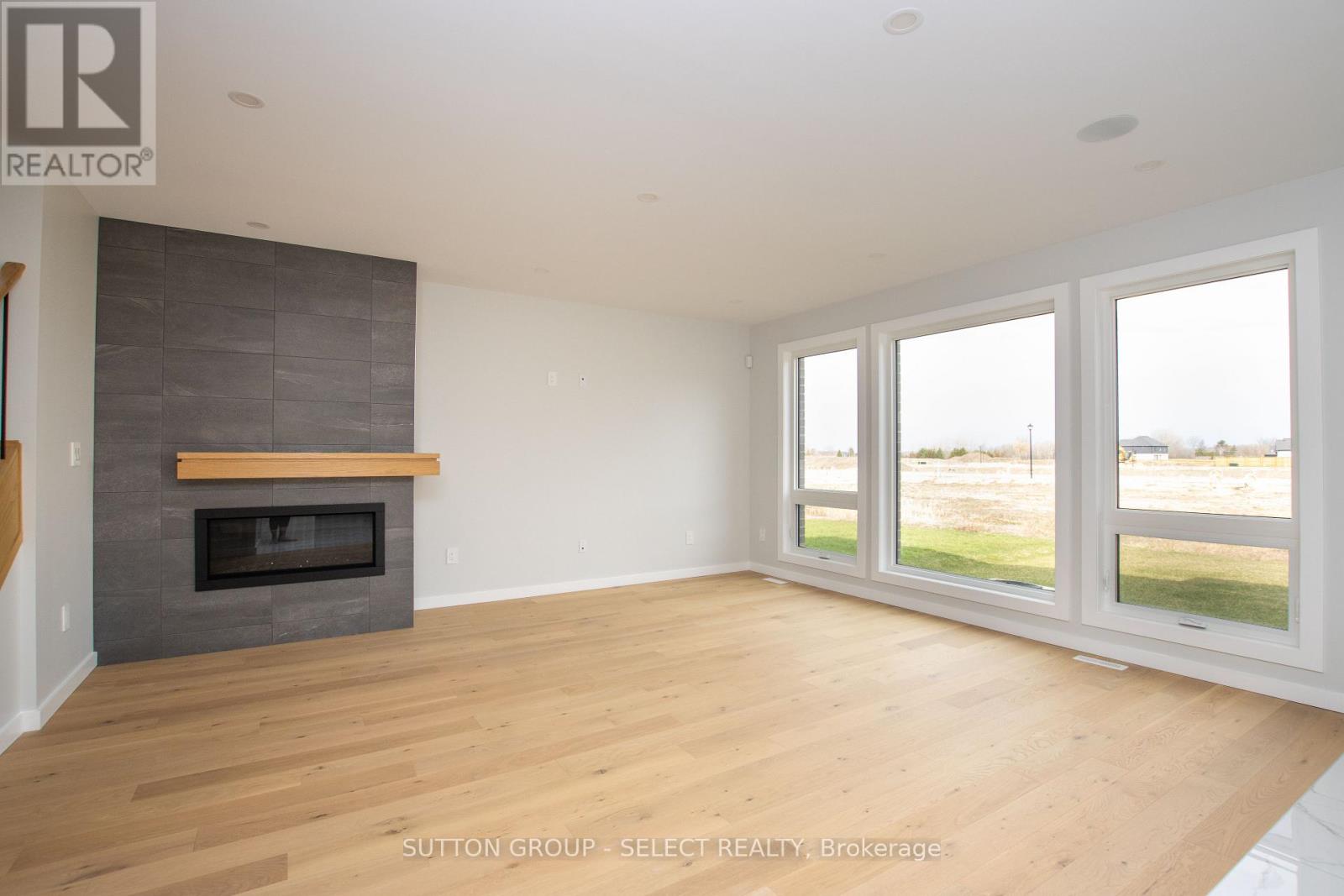 88 Optimist Drive, Southwold, Ontario  N5P 3T2 - Photo 8 - X13033988