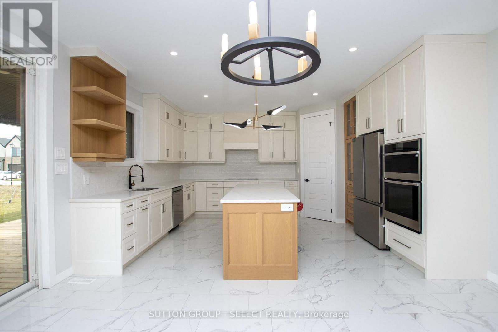 88 Optimist Drive, Southwold, Ontario  N5P 3T2 - Photo 9 - X13033988