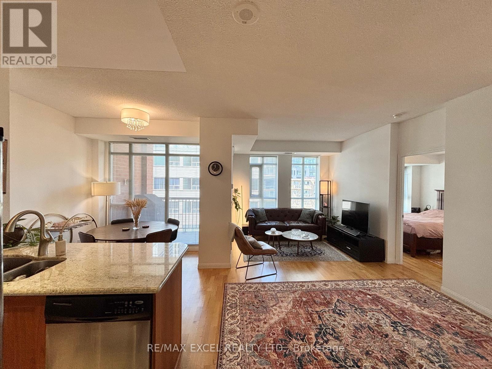 426 - 900 Mount Pleasant Road, Toronto, Ontario  M4P 3J9 - Photo 3 - C13033928