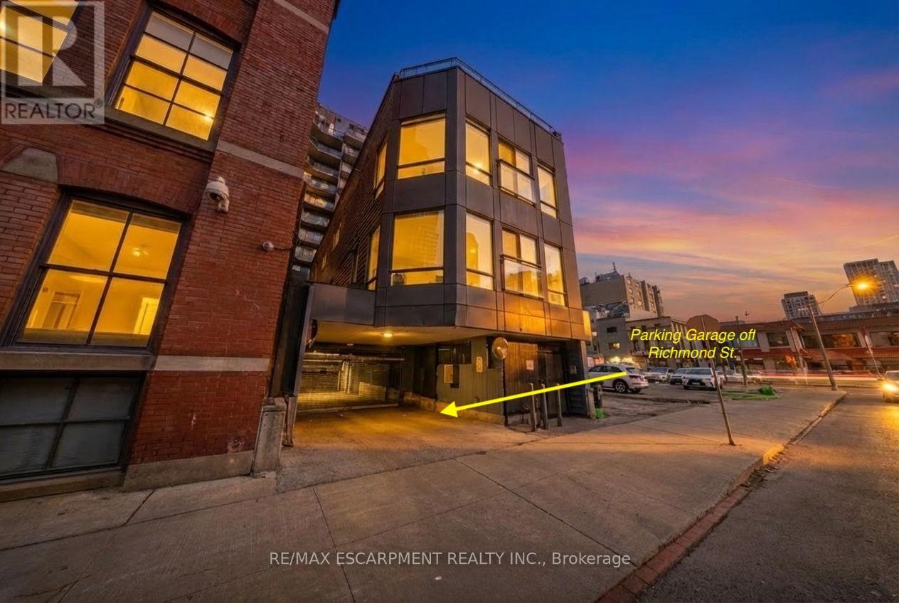 Th1 - 127 Queen Street E, Toronto, Ontario  M5C 1S3 - Photo 9 - C13033940