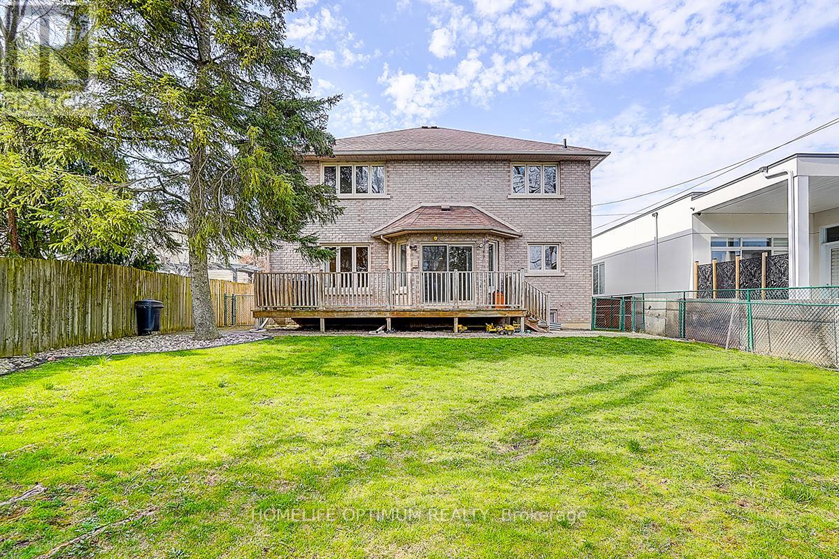 225 Horsham Avenue, Toronto, Ontario  M2N 2A7 - Photo 2 - C13033966