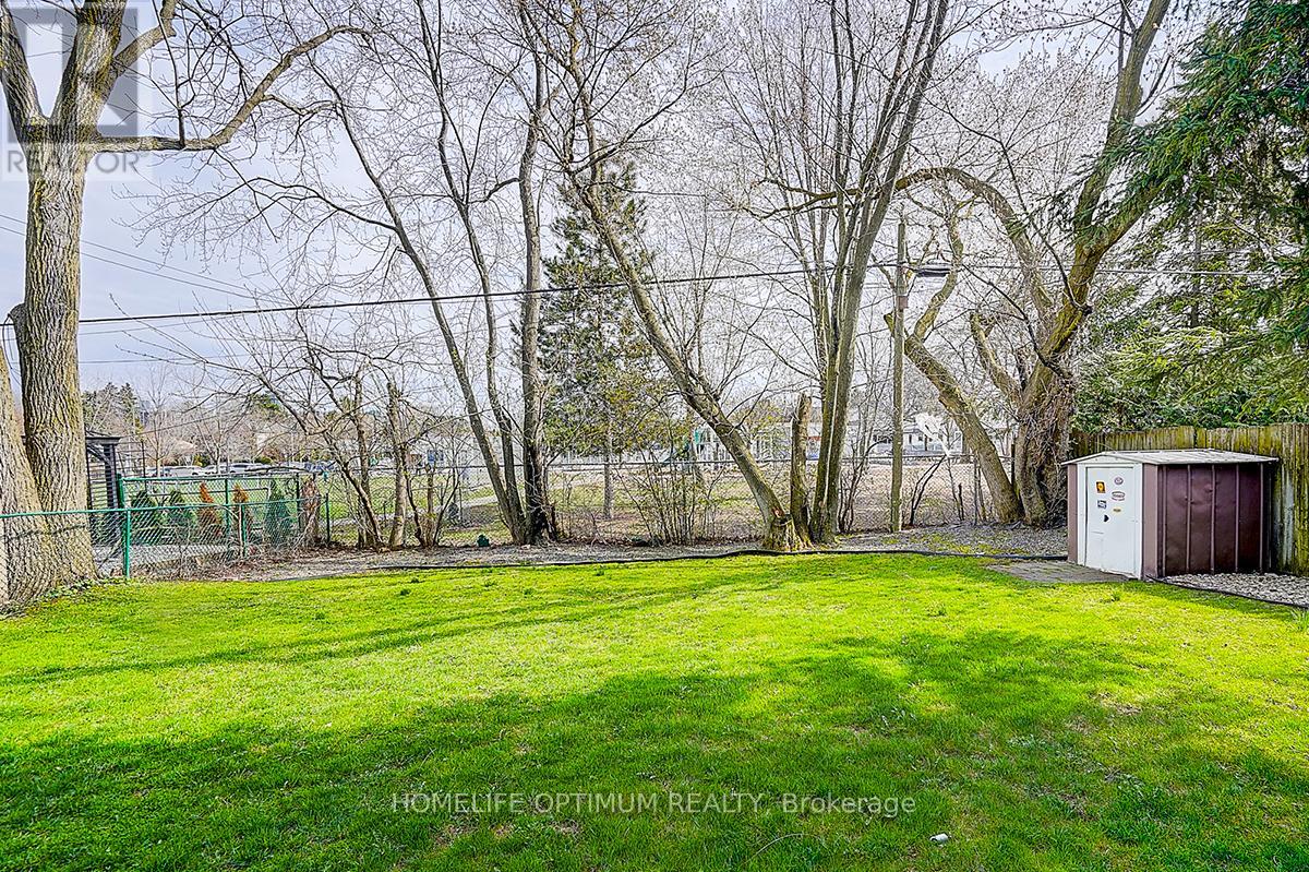 225 Horsham Avenue, Toronto, Ontario  M2N 2A7 - Photo 3 - C13033966