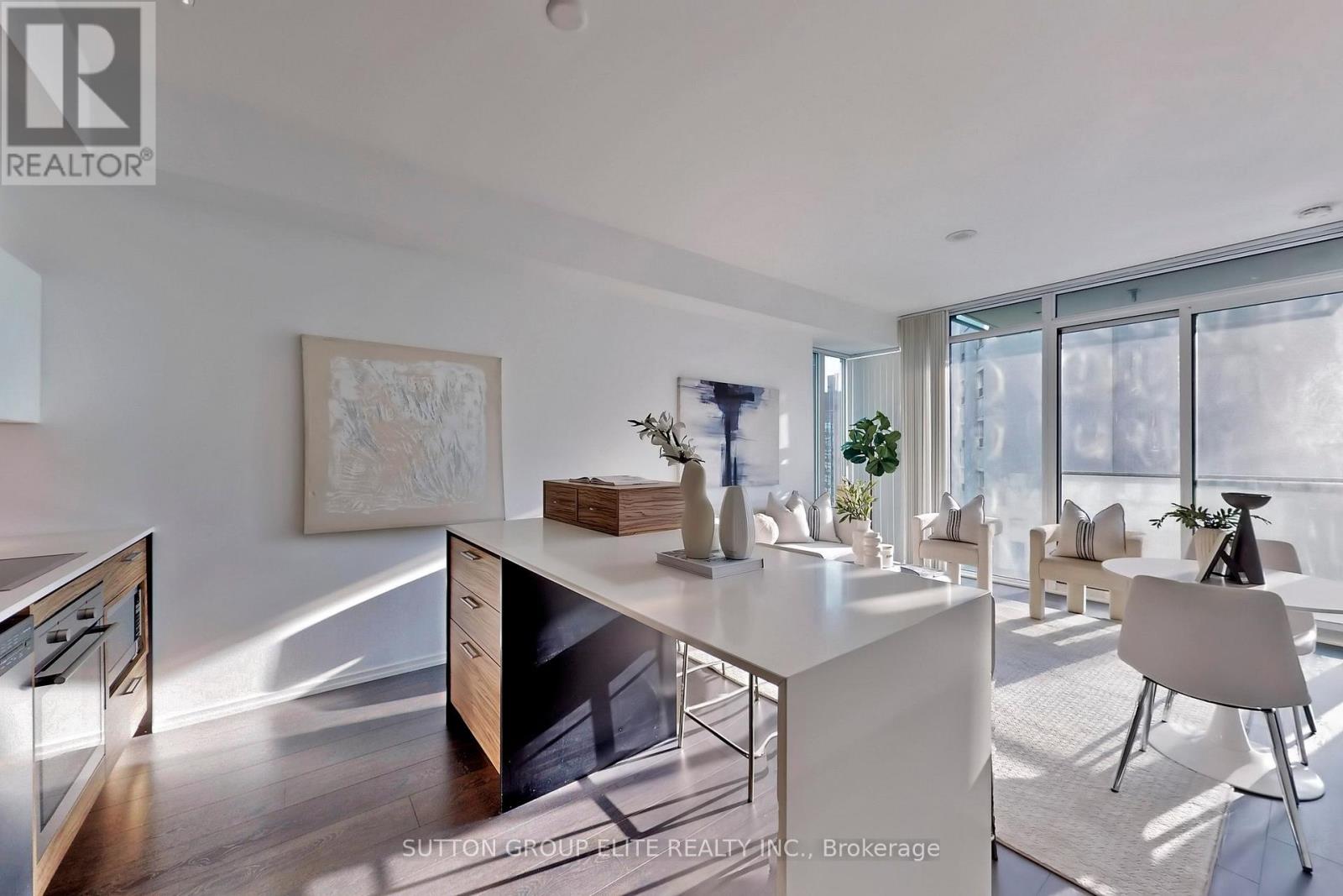 1705 - 75 St Nicholas Street, Toronto, Ontario  M4Y 0A5 - Photo 15 - C13034030