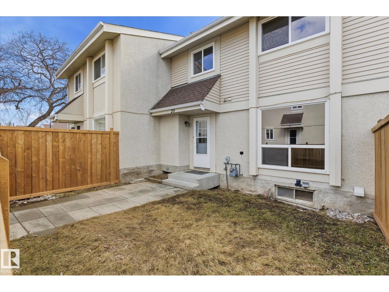 20 Athabasca Ac, Devon, Alberta  T9G 1L8 - Photo 2 - E4483685