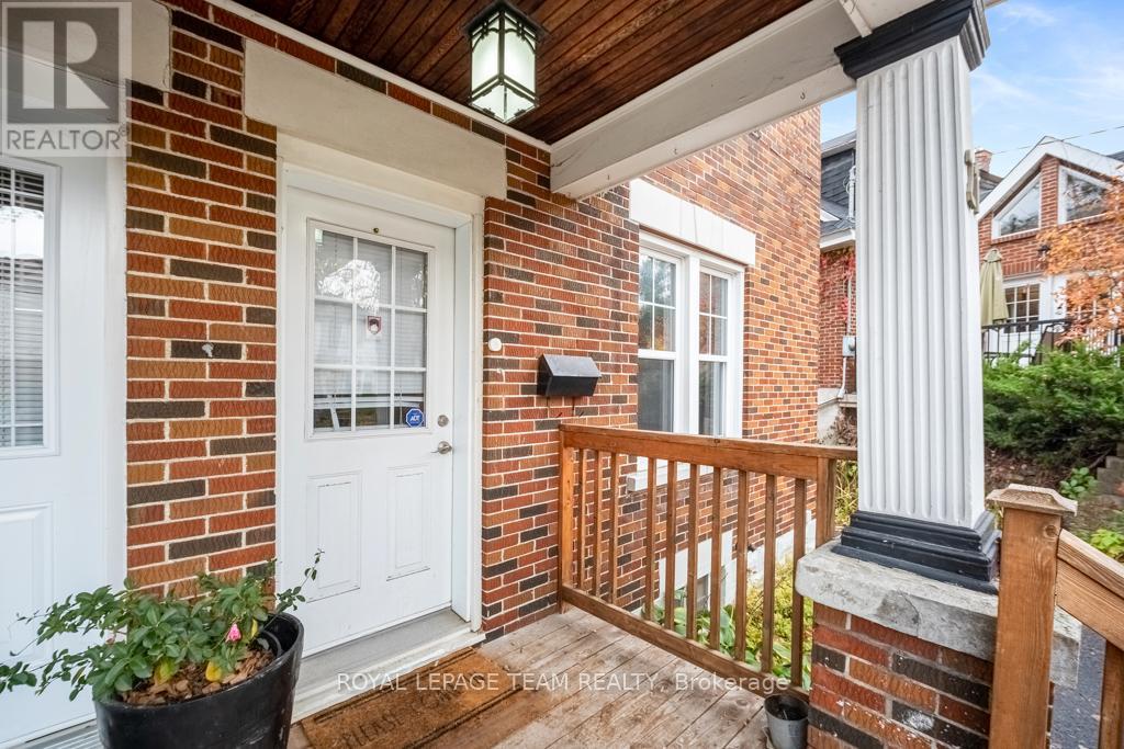 21 Acacia Avenue, Ottawa, Ontario  K1M 0P3 - Photo 2 - X13033972