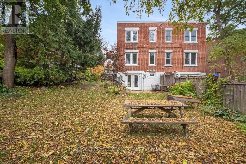 21 Acacia Avenue, Ottawa, Ontario  K1M 0P3 - Photo 4 - X13033972