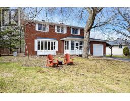 12 GLENVIEW CRESCENT, Perth, Ontario