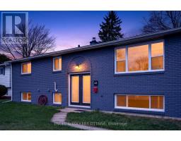 44 CAROL CRESCENT, Smiths Falls, Ontario