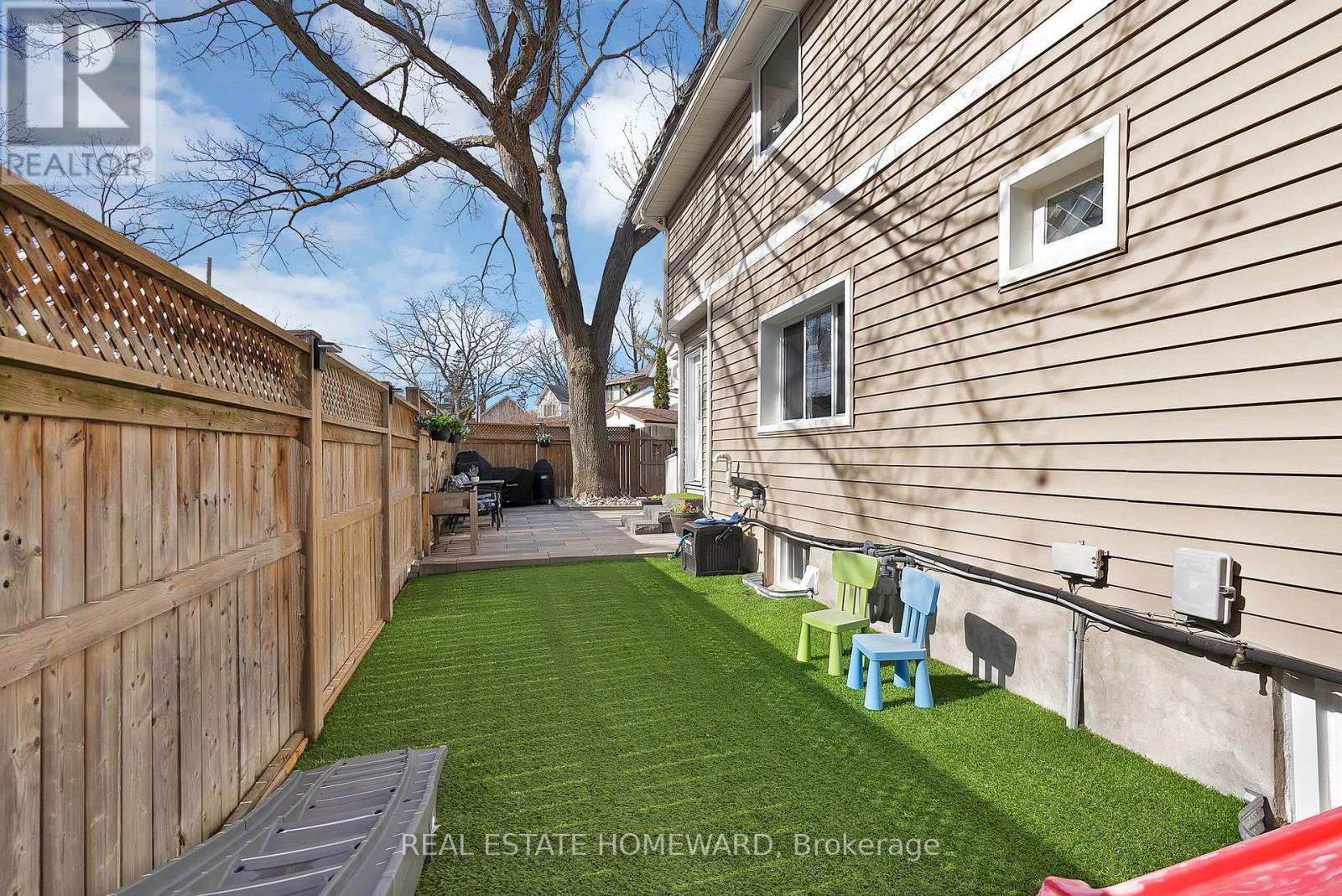 2 Lynn Road, Toronto, Ontario  M1N 2A3 - Photo 40 - E13033910