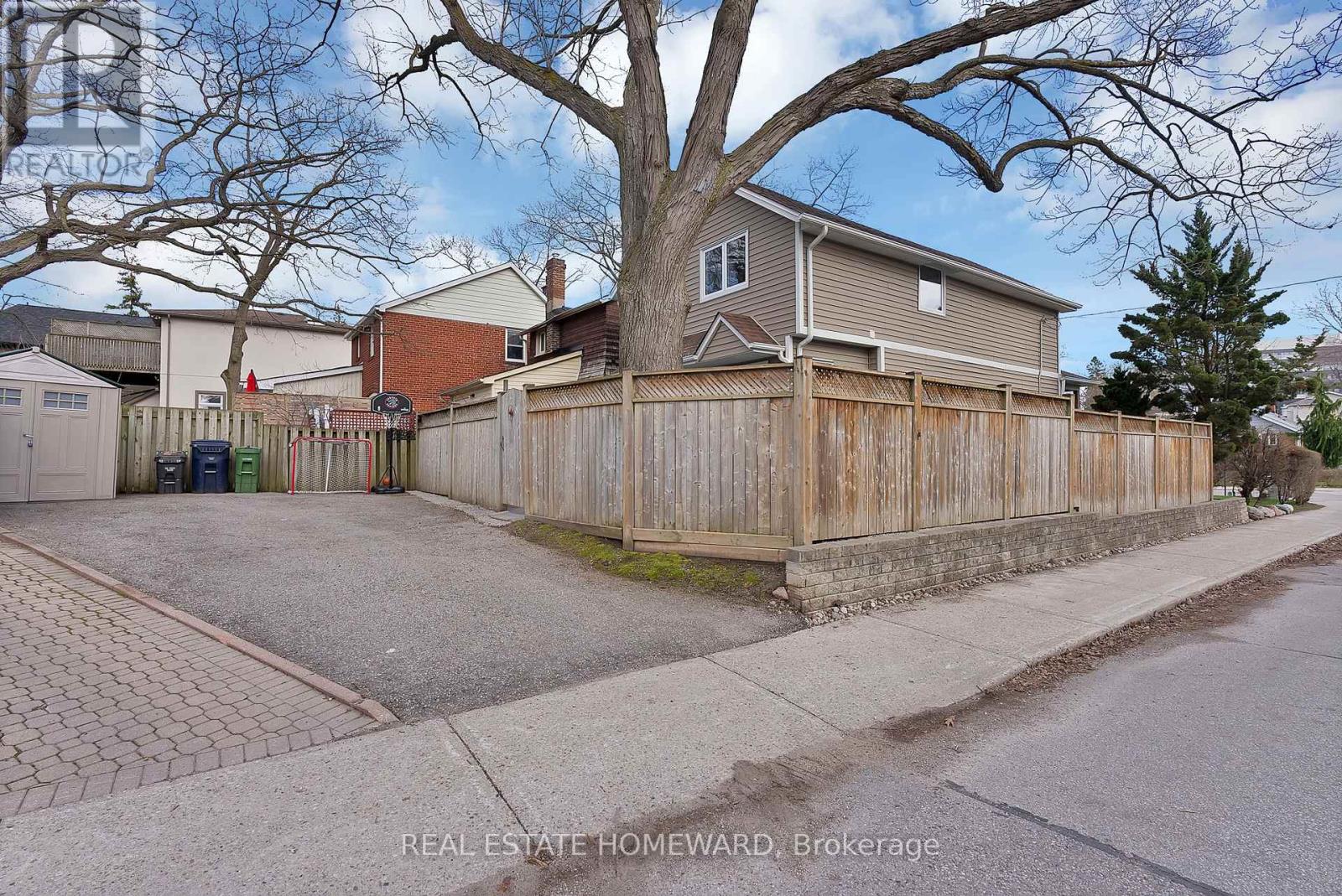 2 Lynn Road, Toronto, Ontario  M1N 2A3 - Photo 45 - E13033910