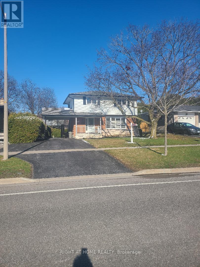 295 Central Park Boulevard N, Oshawa, Ontario  L1G 5Z5 - Photo 2 - E13034016