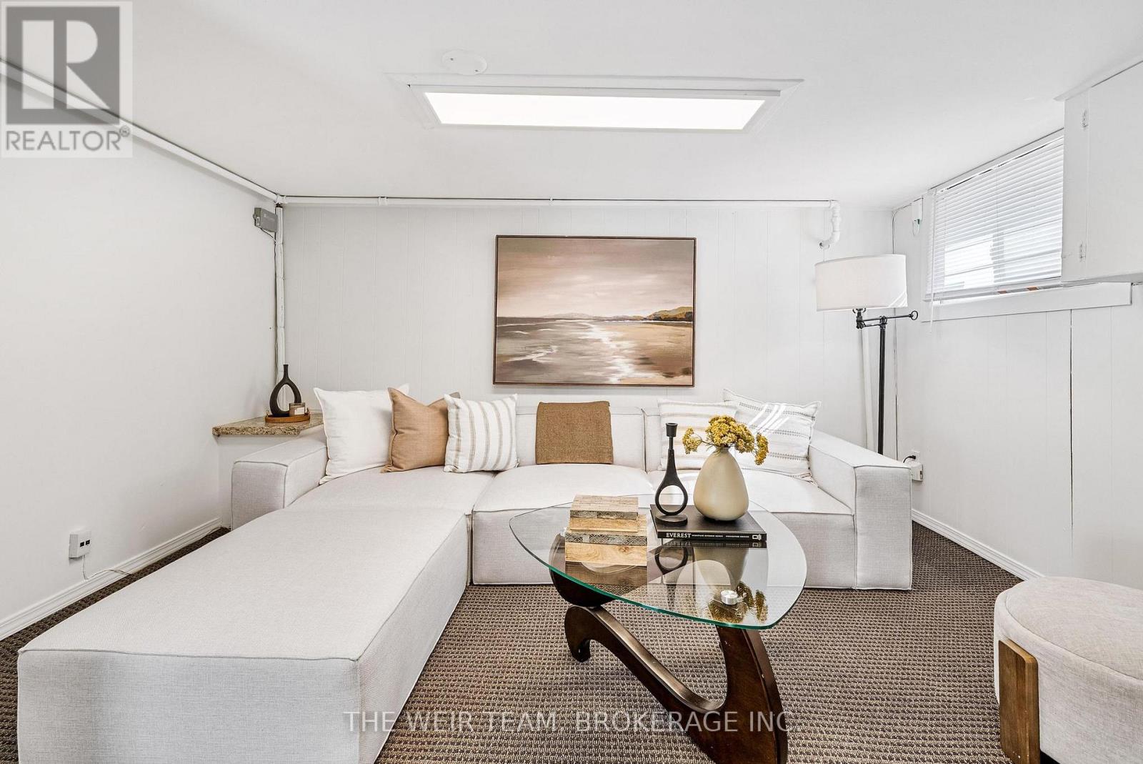 10 Eldon Avenue, Toronto (Crescent Town), Ontario  M4C 5G1 - Photo 21 - E13034040