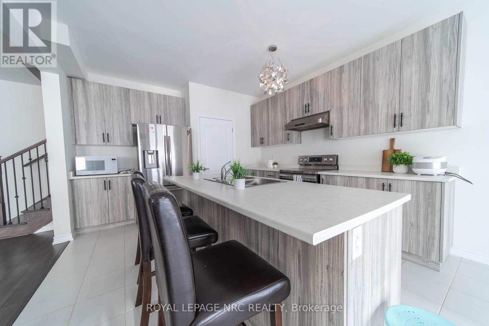 97 Tumblewood Place, Welland, Ontario  L3B 0J3 - Photo 6 - X13034002