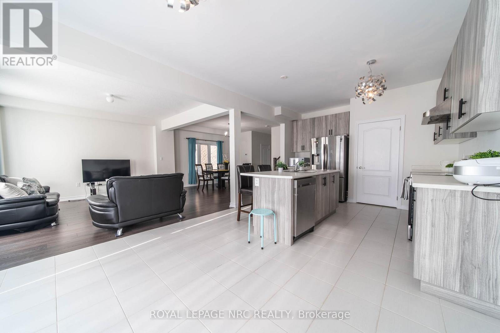 97 Tumblewood Place, Welland, Ontario  L3B 0J3 - Photo 9 - X13034002