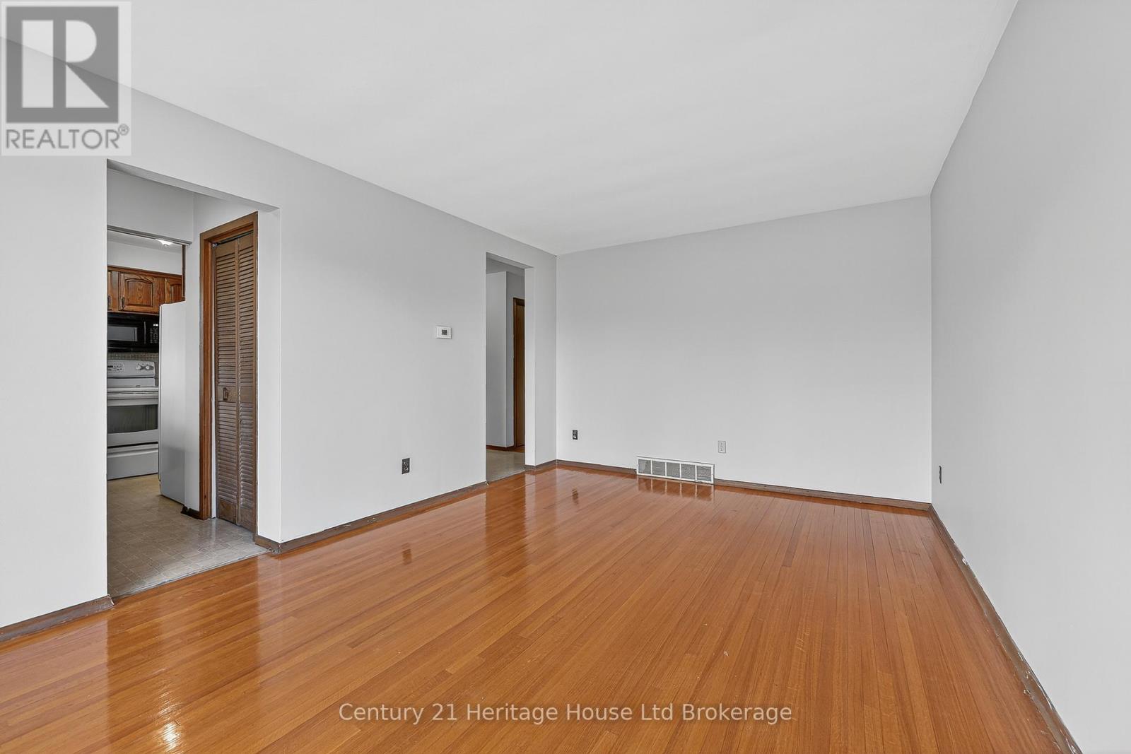 40 Hillmer Road, Cambridge, Ontario  N1R 6B6 - Photo 11 - X13033936