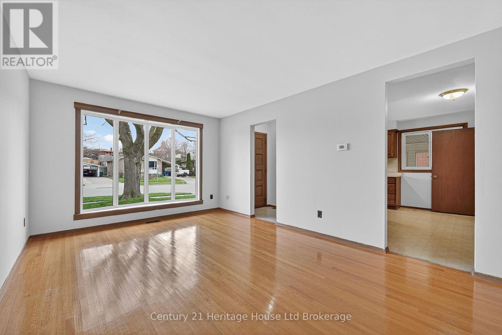 40 Hillmer Road, Cambridge, Ontario  N1R 6B6 - Photo 9 - X13033936