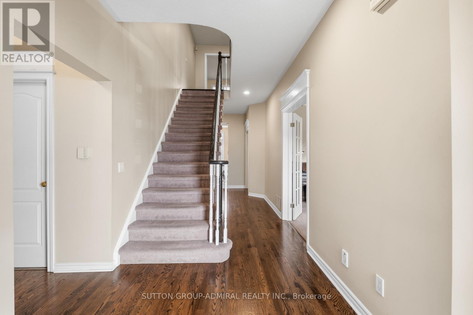 43 Ventura Way, Vaughan, Ontario  L4J 7T4 - Photo 4 - N13033906