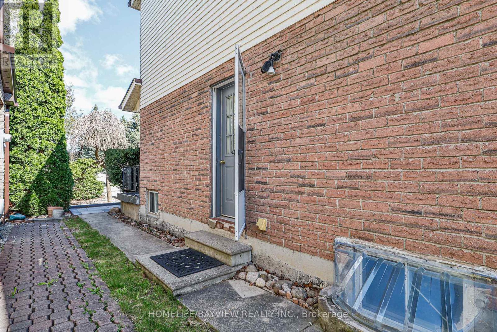 Basement - 35 Constellation Crescent, Richmond Hill, Ontario  L4C 8J8 - Photo 7 - N13033990