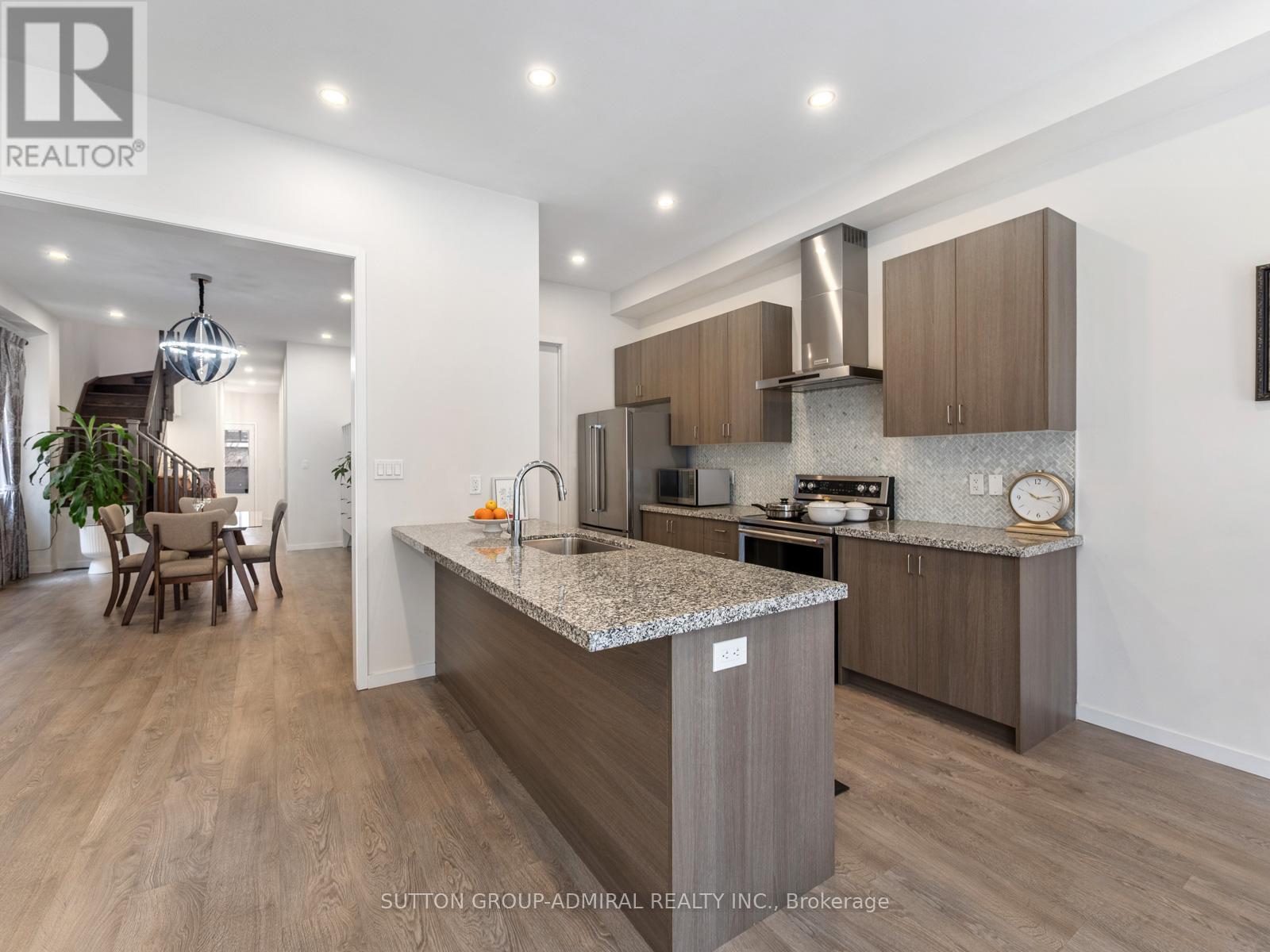 197 Elyse Court, Aurora, Ontario  L4G 2C9 - Photo 15 - N13034020