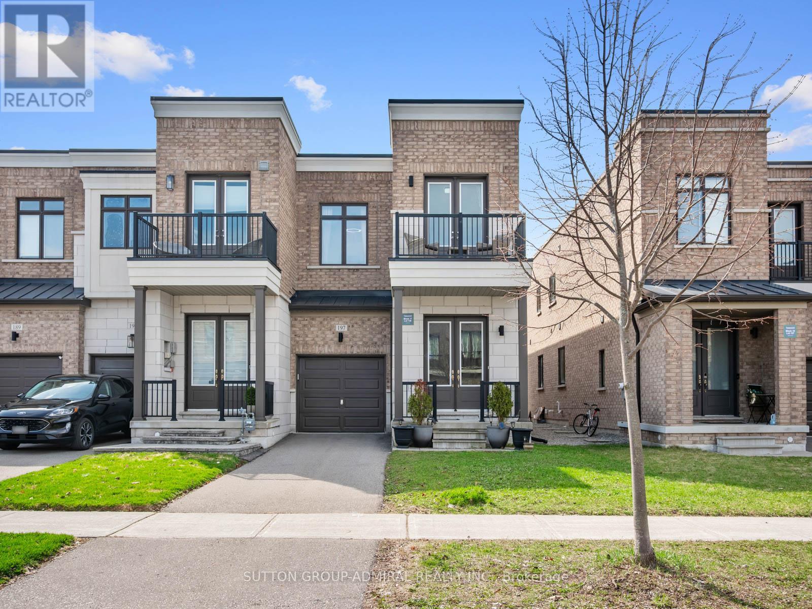 197 Elyse Court, Aurora, Ontario  L4G 2C9 - Photo 2 - N13034020