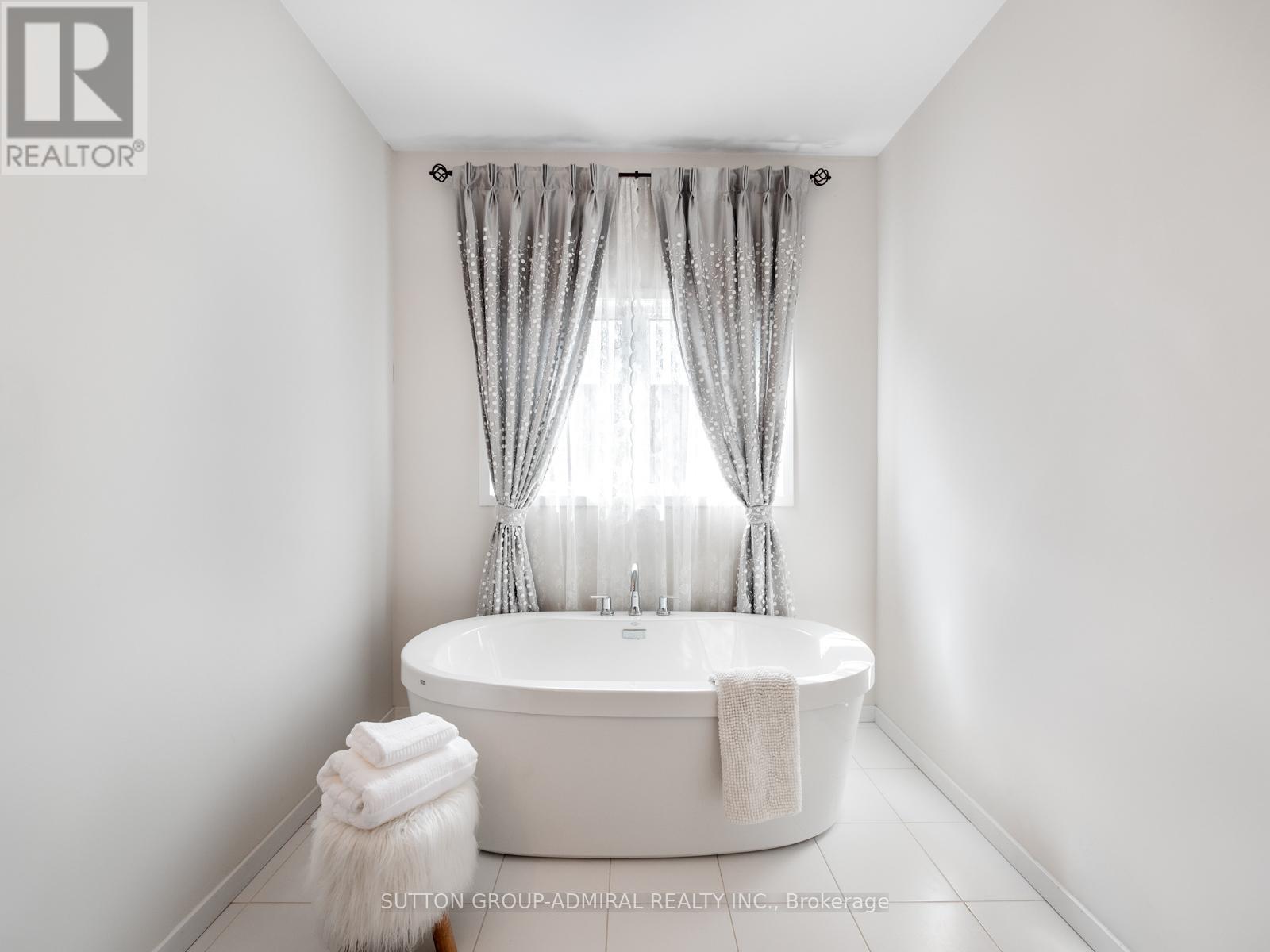 197 Elyse Court, Aurora, Ontario  L4G 2C9 - Photo 31 - N13034020