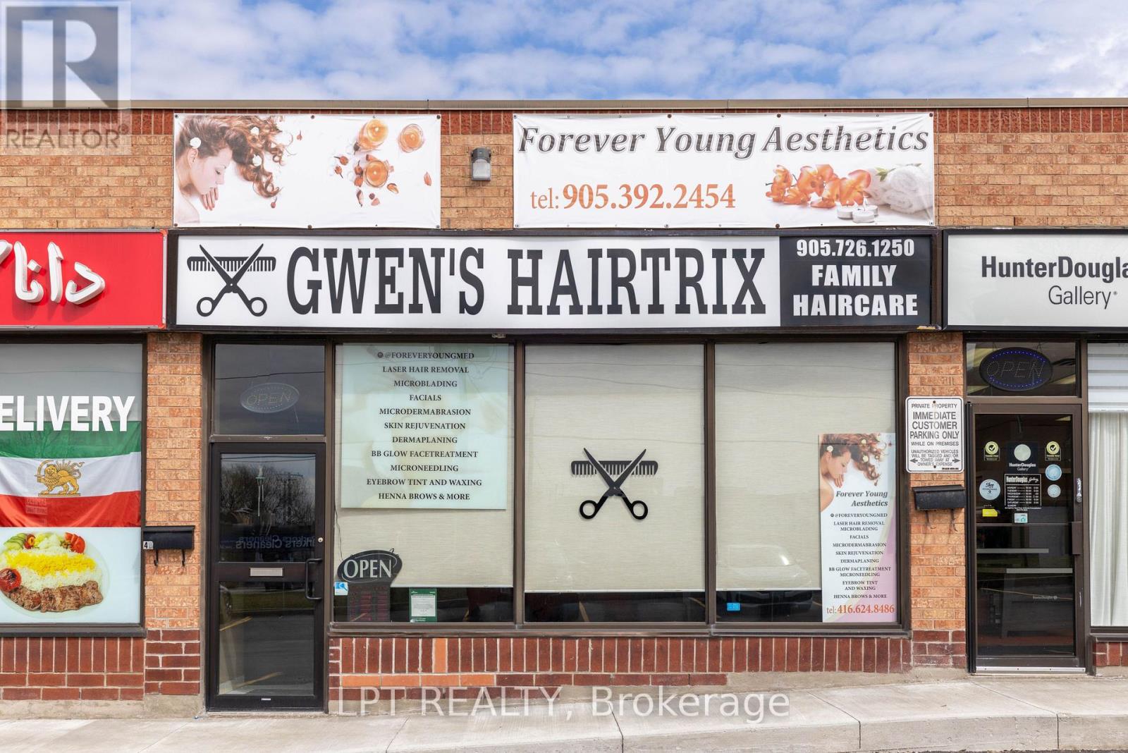 3 - 15461 YONGE STREET, Aurora, Ontario