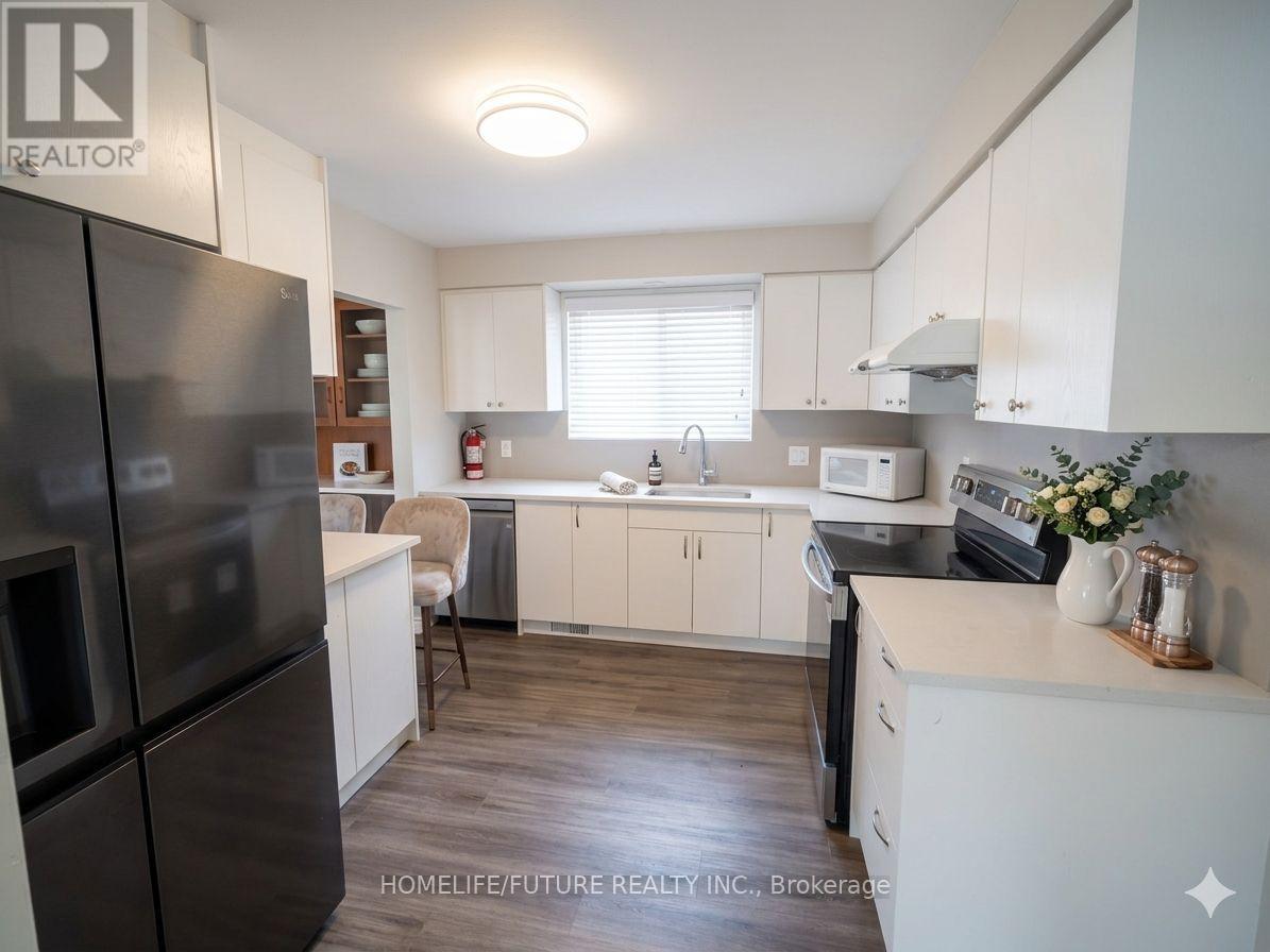 555 Colin Road, Oshawa, Ontario  L1K 0Y7 - Photo 2 - E13022894