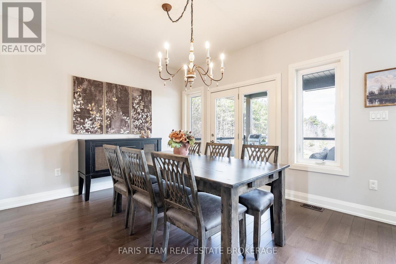 5 Boville Court, Oro-Medonte, Ontario  L0L 2L0 - Photo 12 - S13034024