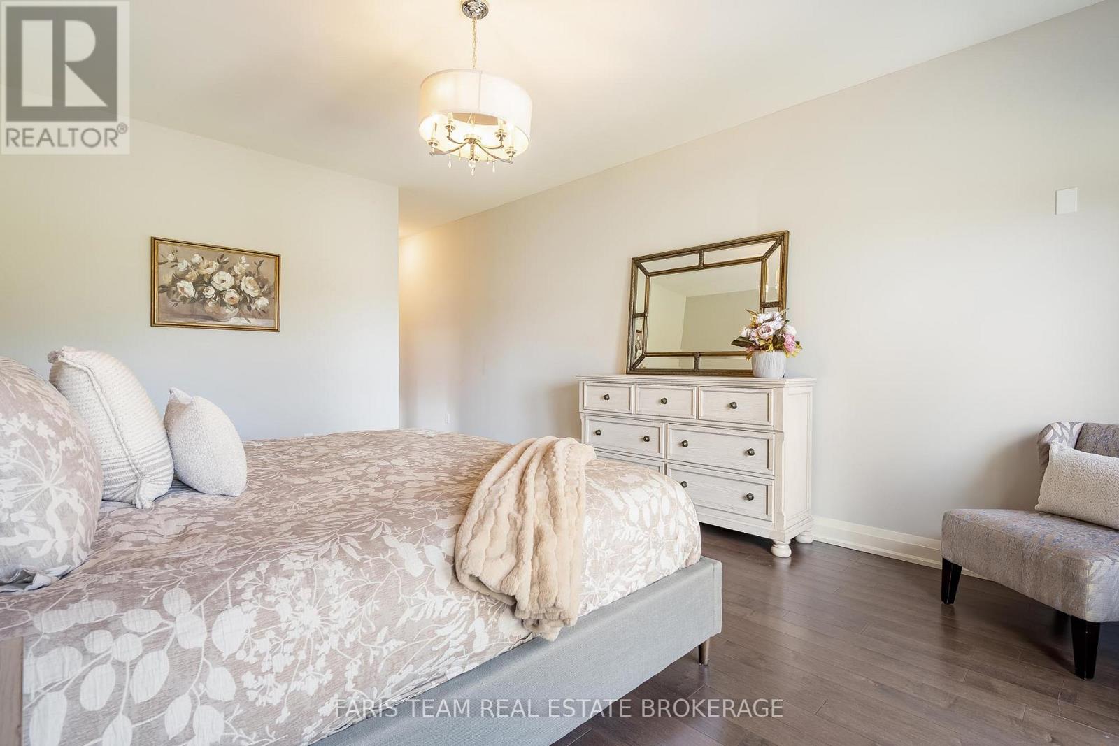 5 Boville Court, Oro-Medonte, Ontario  L0L 2L0 - Photo 20 - S13034024