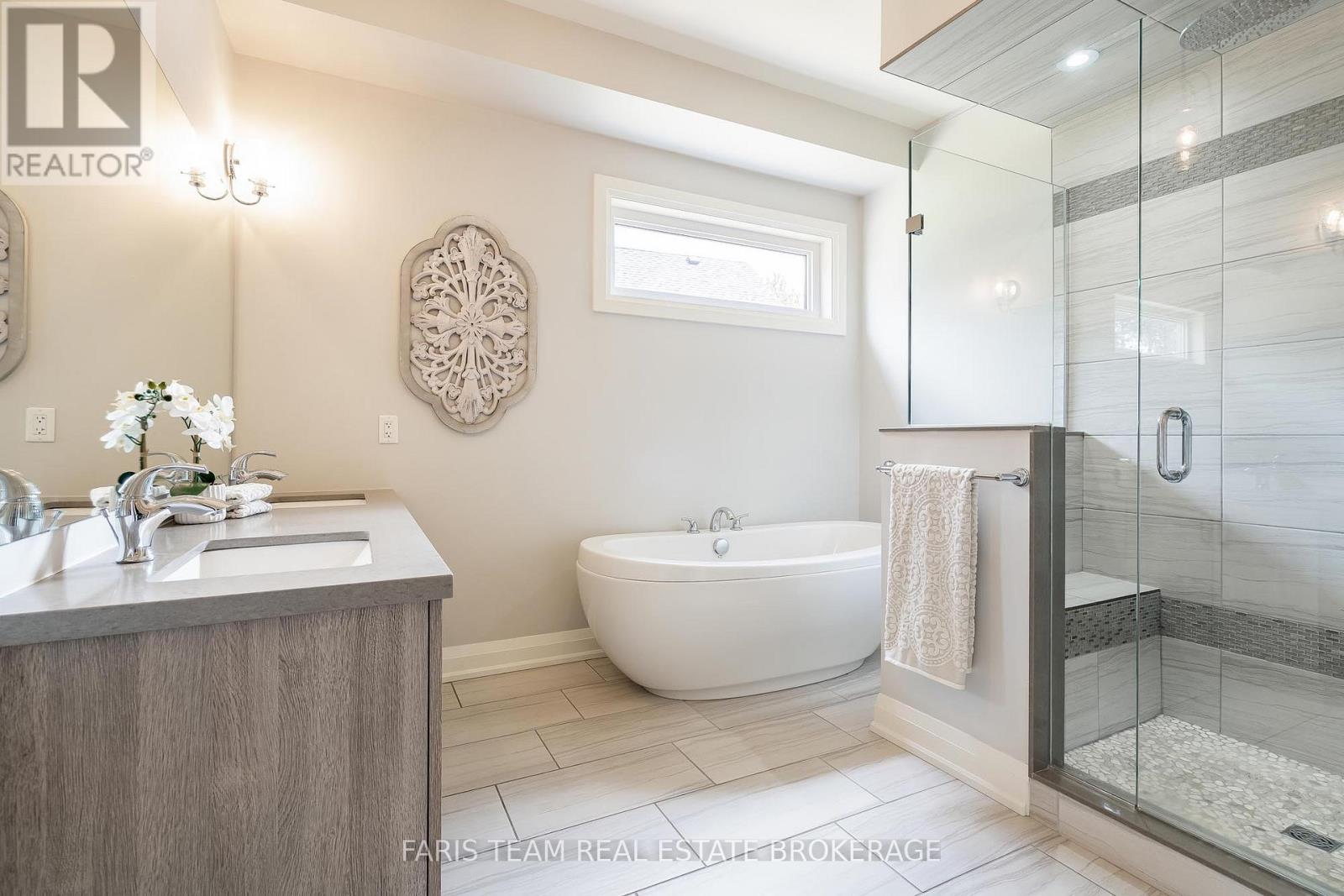 5 Boville Court, Oro-Medonte, Ontario  L0L 2L0 - Photo 21 - S13034024