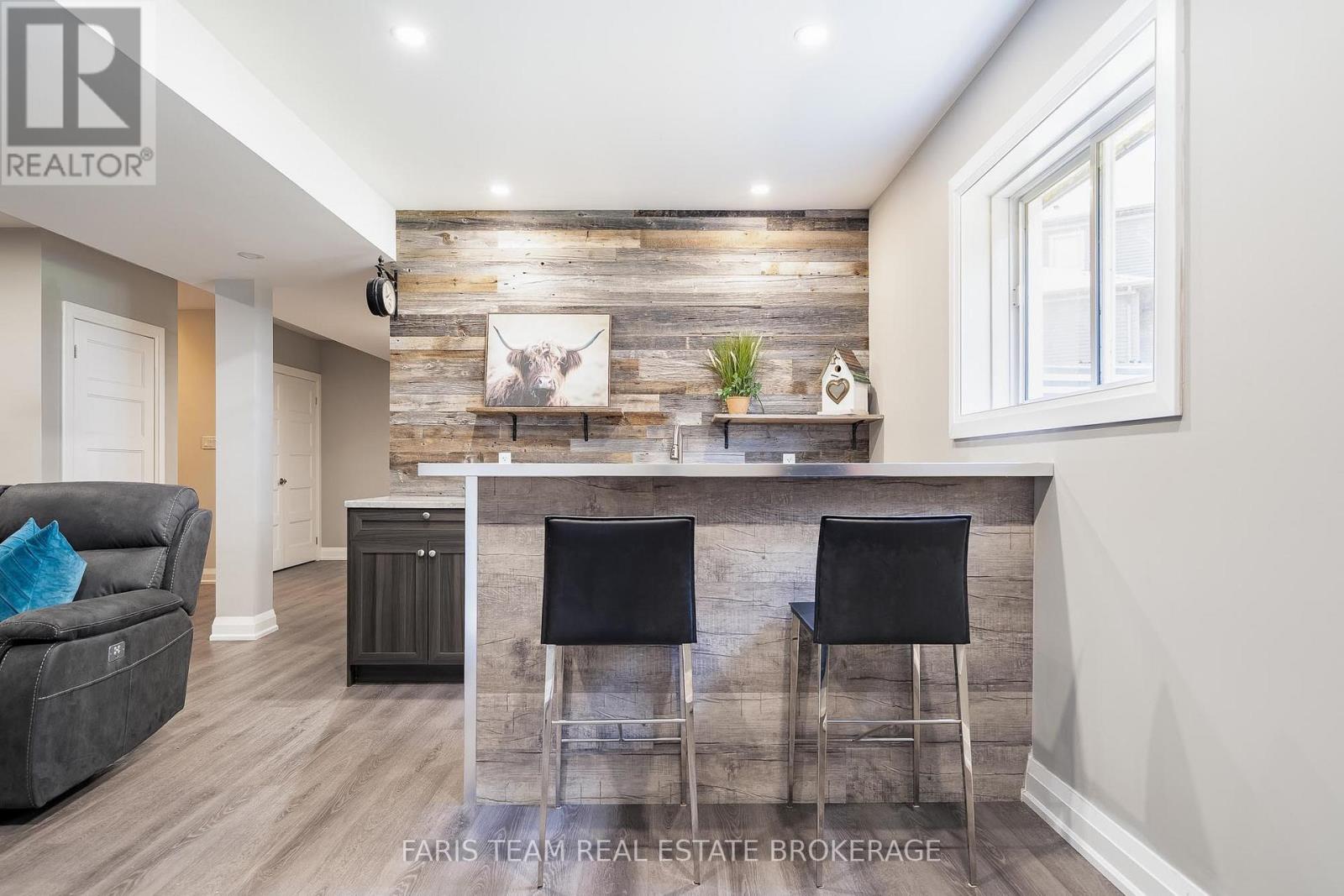 5 Boville Court, Oro-Medonte, Ontario  L0L 2L0 - Photo 28 - S13034024