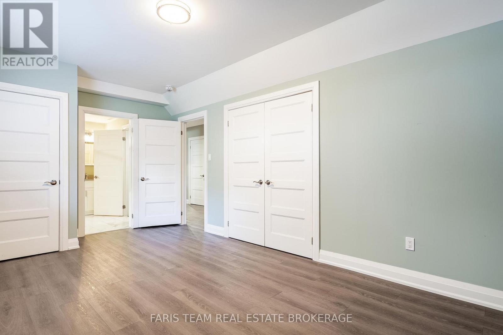 5 Boville Court, Oro-Medonte, Ontario  L0L 2L0 - Photo 31 - S13034024