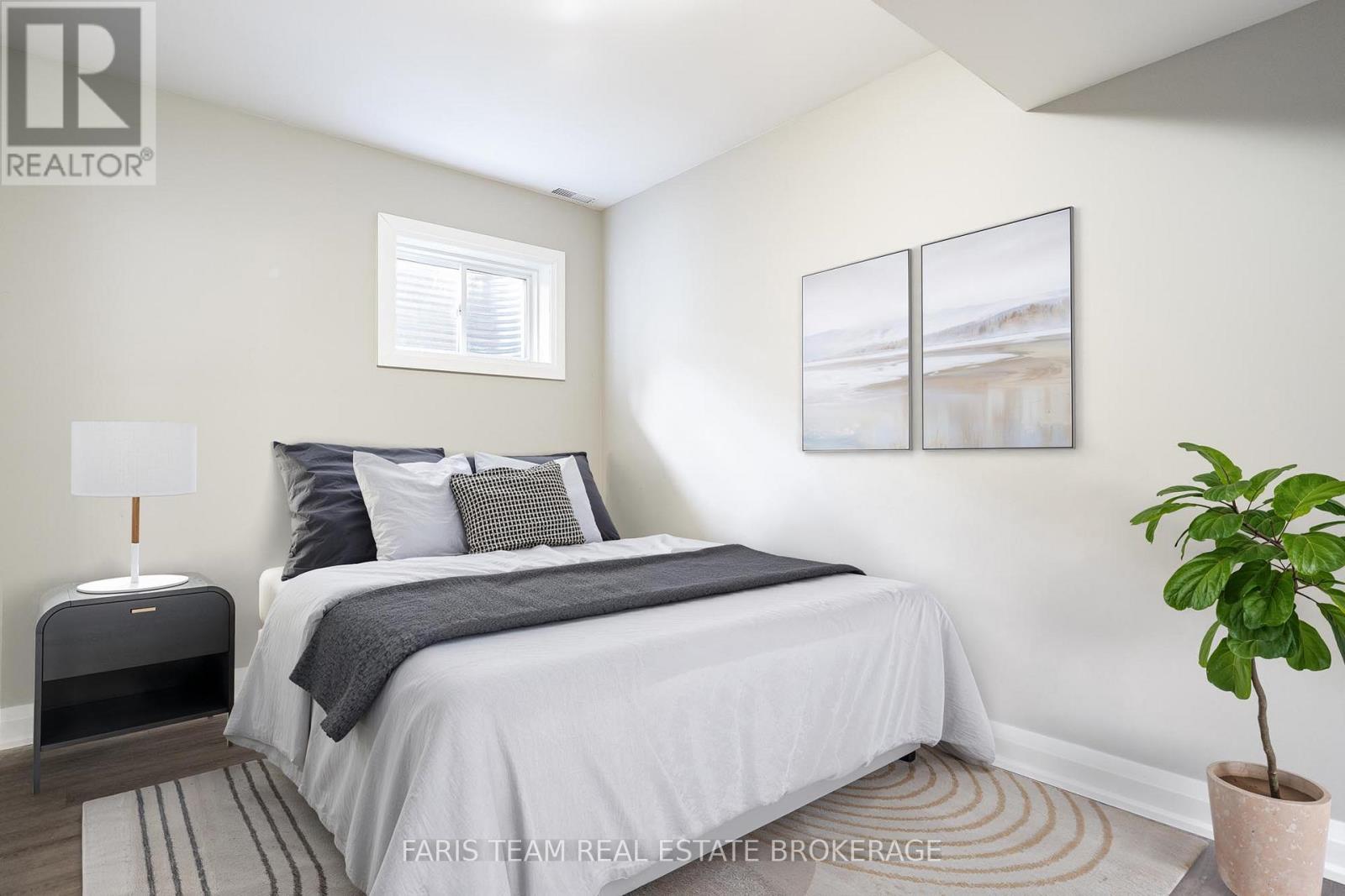 5 Boville Court, Oro-Medonte, Ontario  L0L 2L0 - Photo 33 - S13034024